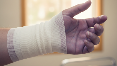 What are the signs a bandage is too tight?