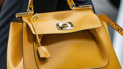 ¿Cómo influyen los bolsos en las tendencias de moda?