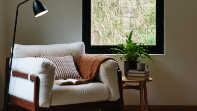 7 Tips to Create a Cozy Reading Nook with a Gooseneck Lamp
