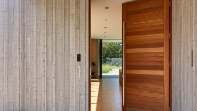 How to Choose Pivot Doors for Modern Architecture