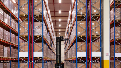 Why Choose Narrow Aisle Storage for Warehouses?