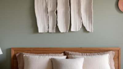 How to Incorporate Ceramic Wall Art in a Bedroom?