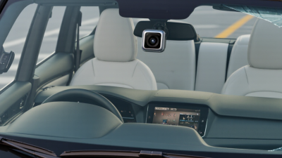 How Does Auto Glass Improve Driving Safety?