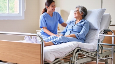 7 Tips for Choosing the Best Hospital Beds for Elderly Care at Home?