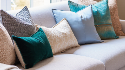 How to Choose the Best Fabric for Decorative Cushions?