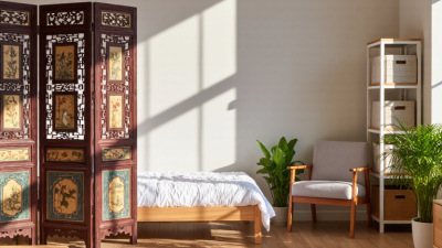 7 Best Ways to Style a Chinese Screen in a Small Apartment?