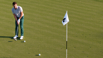 How to Improve Putting Accuracy Under Pressure?