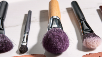 Quais são os 5 melhores pincéis para maquiagem profissional?