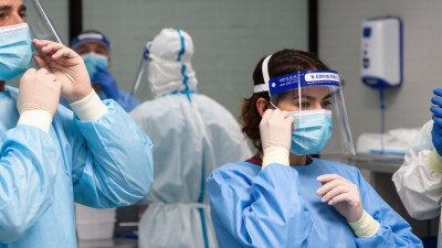 ¿Por qué los hospitales actualizan equipos de protección?
