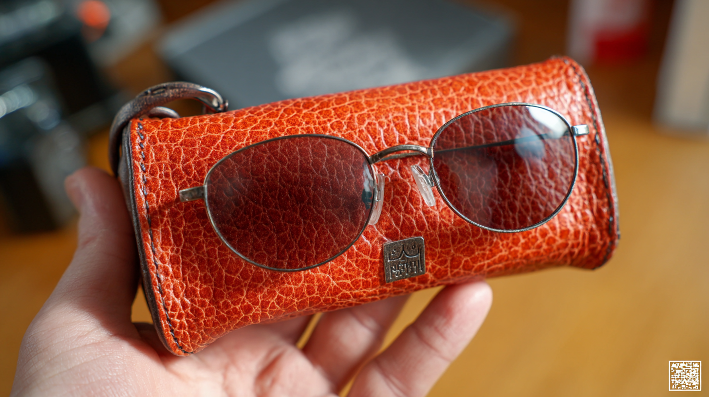 Exploring the Future of Accessories in 2025 How to Choose the Best Leather Glasses Pouch