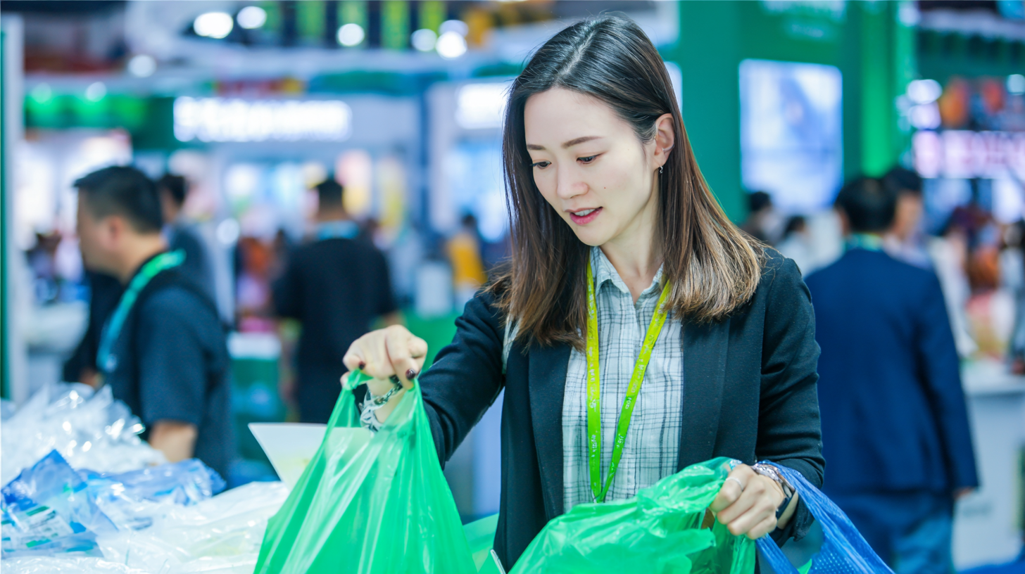 Unlocking Market Trends: The Rise of Plastic Bag Pouches at the 138th Canton Fair 2025