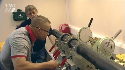 Why Choosing the Right Nuts Manufacturer is Essential for Your Business Success