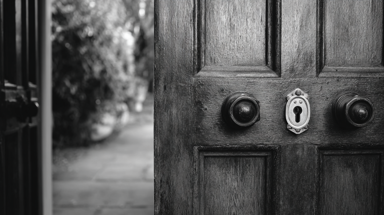 Exploring the Ultimate Guide to Choosing Eco-Friendly Entry Doors for Your Home
