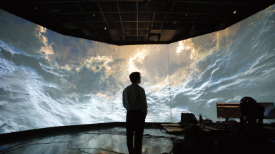 Exploring the Wonders of Space with Fulldome Projection Technology
