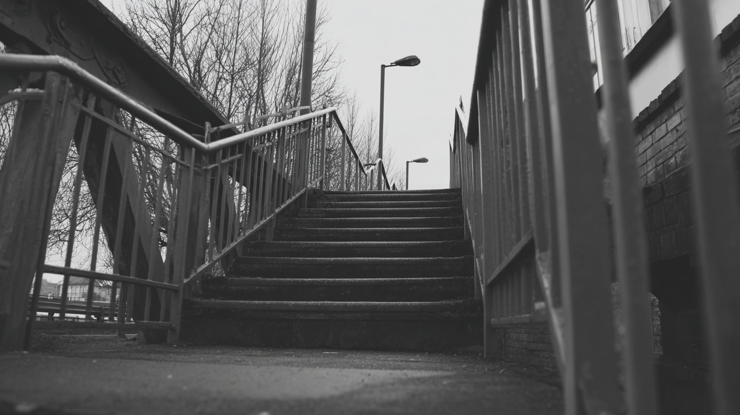 Exploring the Benefits of Choosing Aluminium Handrail Extrusion