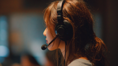 Enhancing Remote Work: The Impact of Work Headsets with Mic on Productivity and Communication