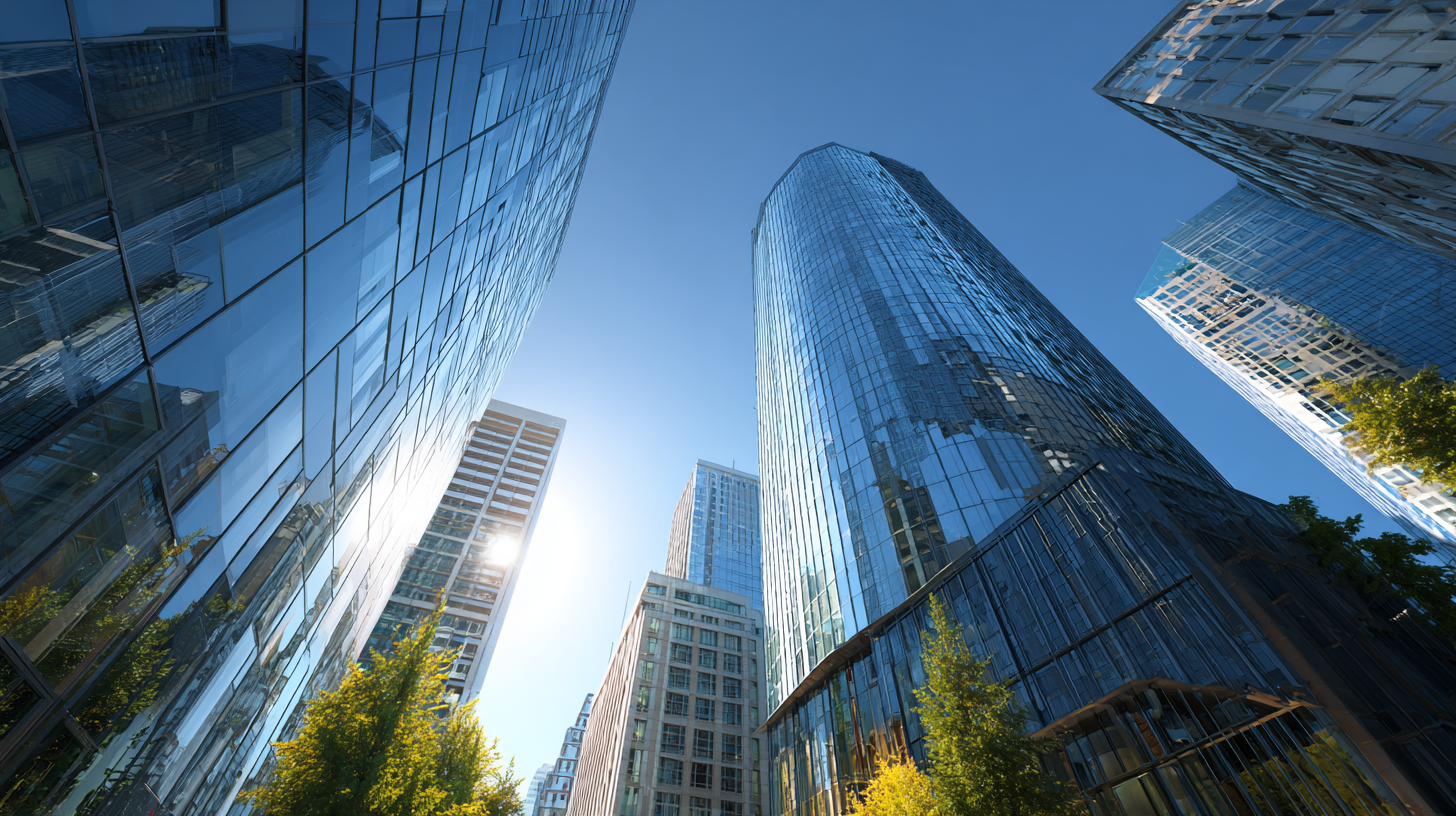 Exploring the Benefits of City Glass in Sustainable Urban Development and Green Architecture