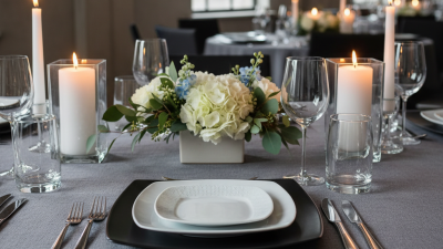 How to Choose the Perfect Square Plates Set for Your Next Event?
