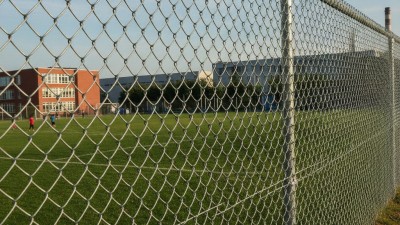 What is Chain Link Mesh Fence Benefits and Uses?