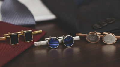 10 Essential Tips for Choosing the Best Tie Bar and Cufflink Set?