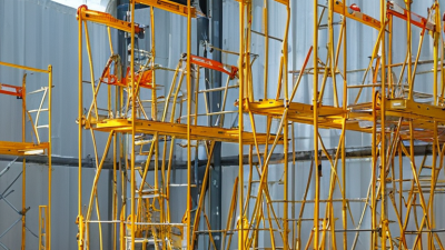 Why Choose Ez Crank Up Scaffolding for Your Construction Needs?
