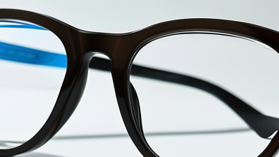 What are the Different Types of Eye Glasses Lenses?