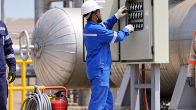What Type of Fire Resistant Uniforms Is Best?