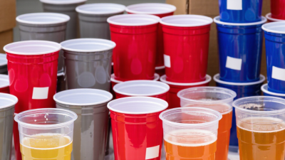 How to Choose Reusable Beer Pong Cups for Global Buyers?