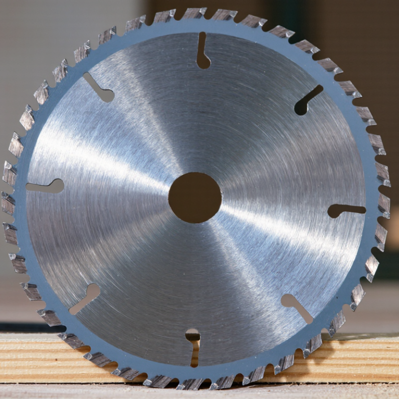 What Is a Circular Saw Blade and How Does It Work?