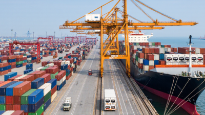 How to Choose the Right Sea Container for Global Shipping