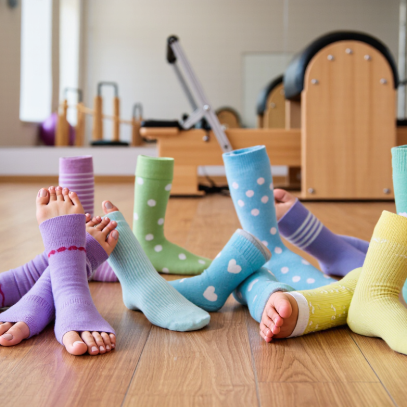 7 Tips for Sourcing Cute Pilates Socks for Your Brand