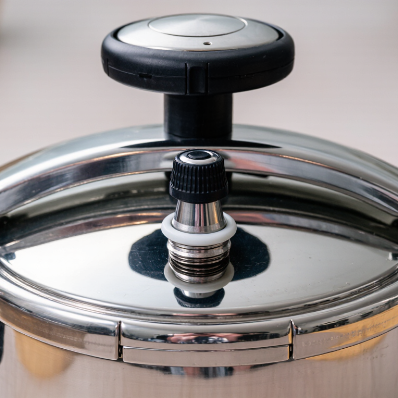 What Is a Pressure Cooker Knob and How Does It Work?