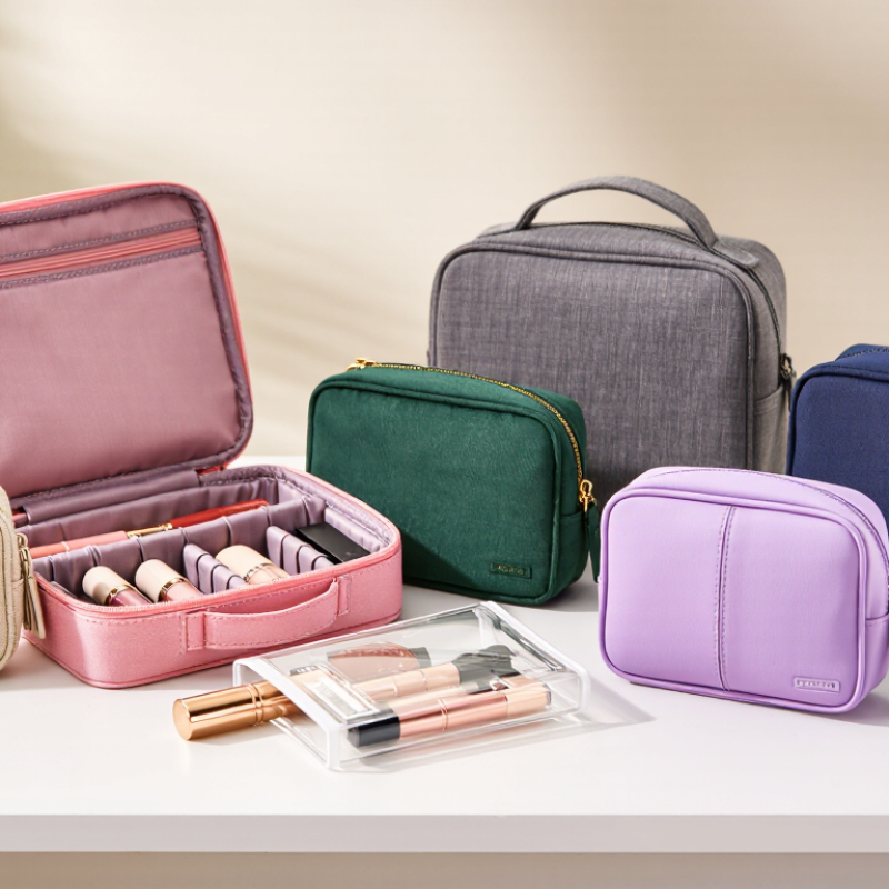 7 Best Cosmetic Bags for Wholesale Buyers?