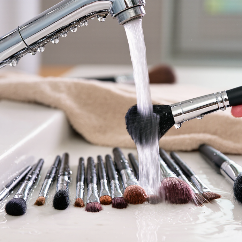What Is the Best Way to Clean Makeup Brushes in 2026?