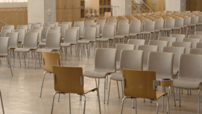 How to Choose the Best Church Chair for Your Needs?