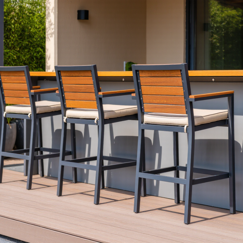 How to Choose the Best Outdoor Bar Counter Stool?