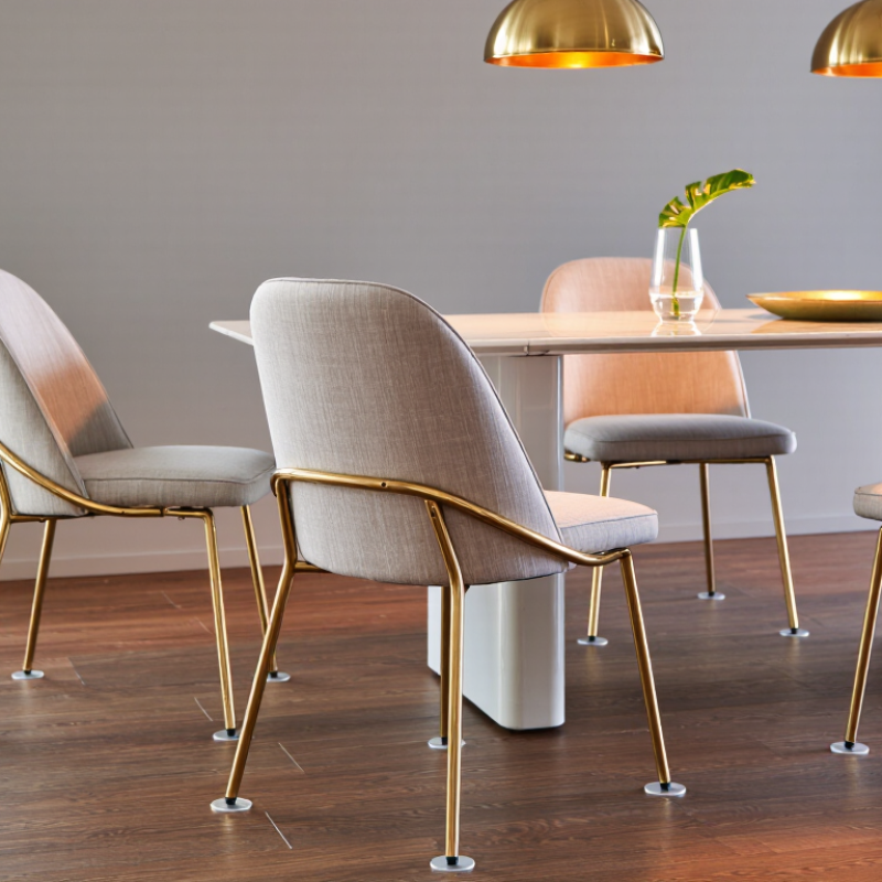 How to Choose Dining Chairs With Gold Legs