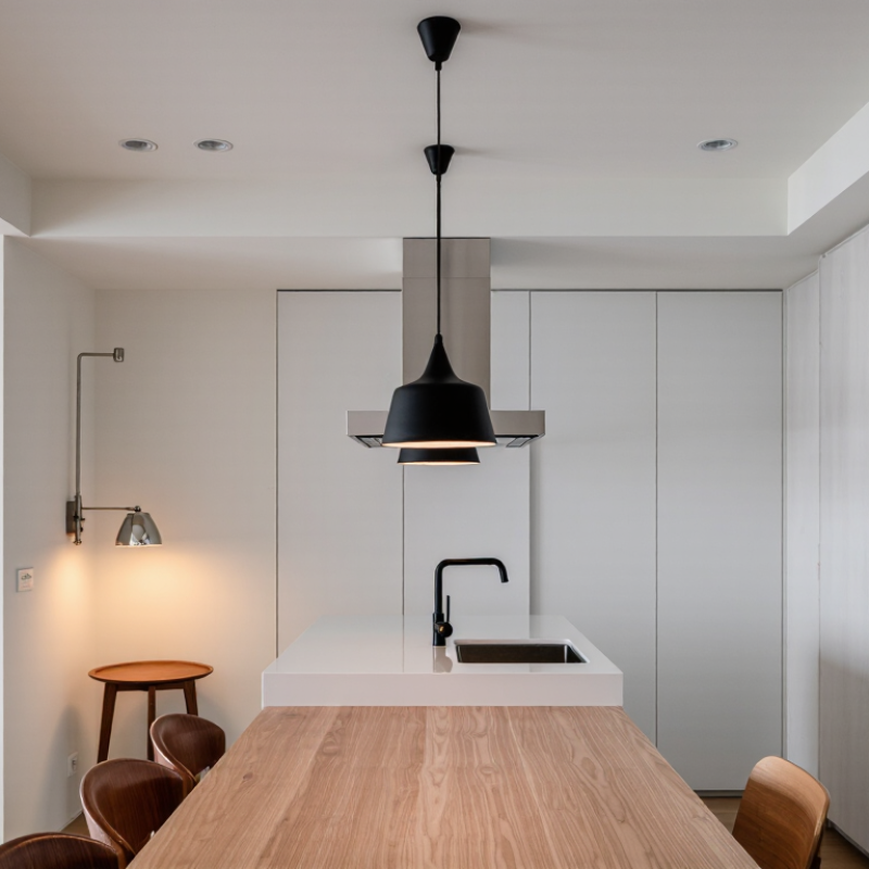 Why Is Minimalist Lighting Popular in Modern Interiors?