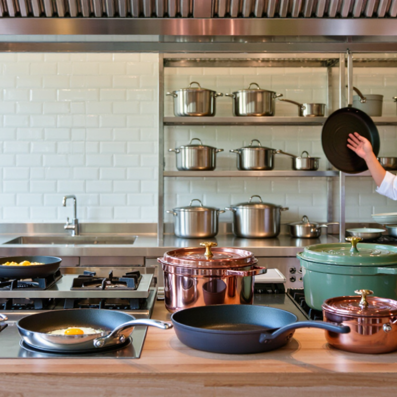 How to Choose Cookware for Home and Professional Kitchens?