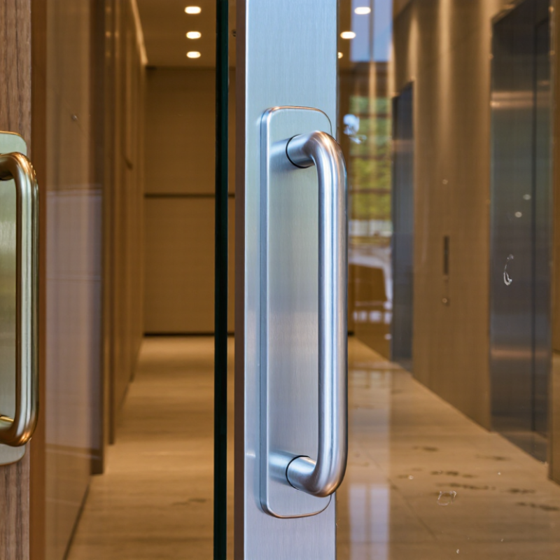 How to Choose Pull Handles for Business Use in 2026?