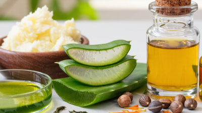 What Are the Top Organic Cosmetic Ingredients for 2026?