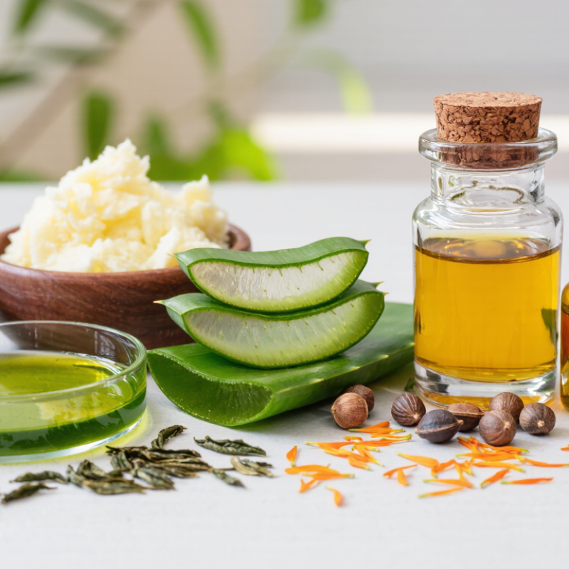 What Are the Top Organic Cosmetic Ingredients for 2026?