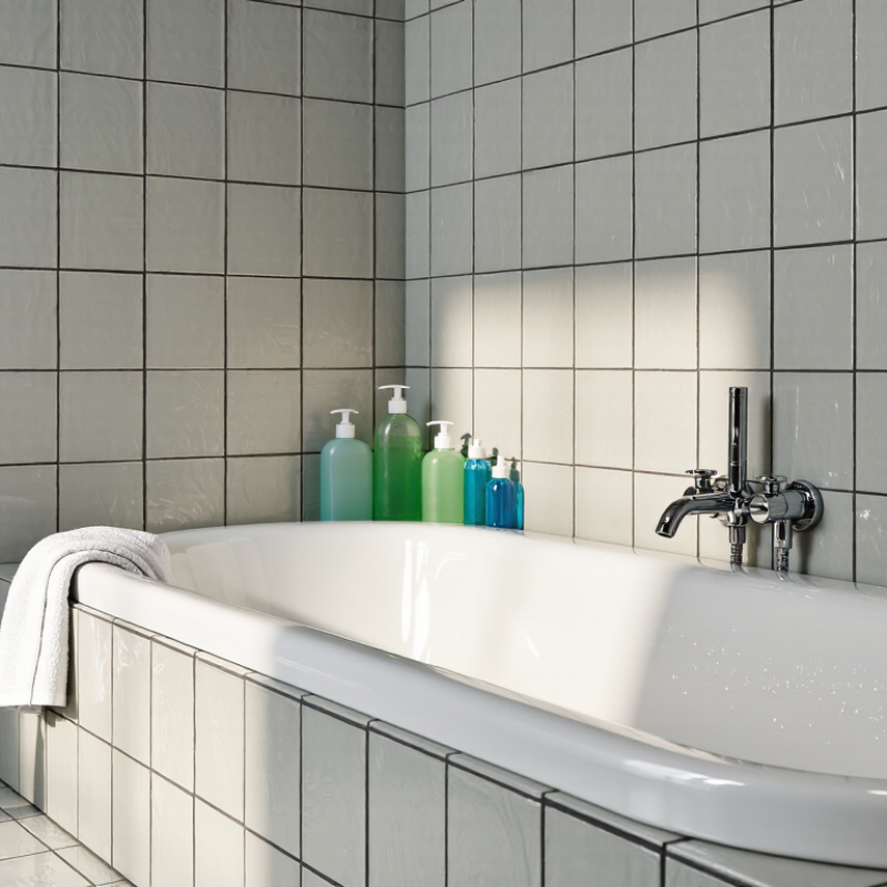 How to Clean Tub and Tile for a Spotless Bathroom