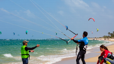 Top 10 Kiteboarding Techniques for Beginners