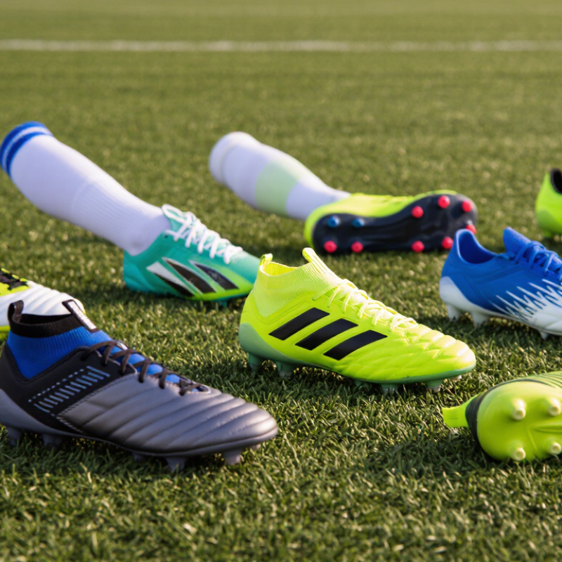 How to Choose the Best Turf Football Shoes for Teams?