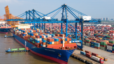 Top 10 Freight Shipping Companies for Global Buyers