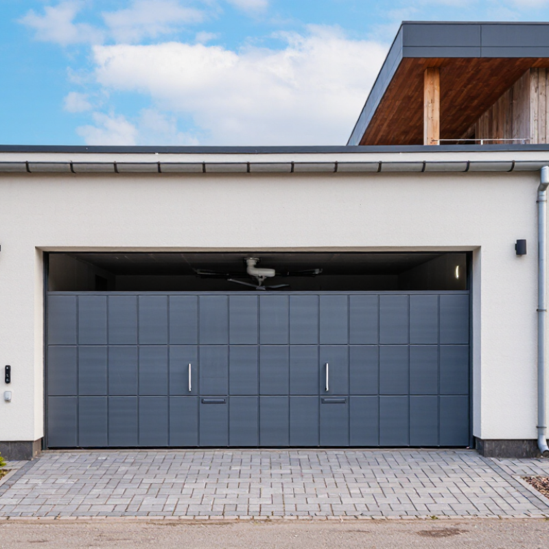 How to Choose the Right House Garage Door?