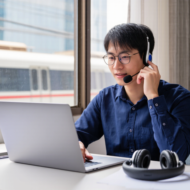 How to Choose Wireless Headsets With Microphone?