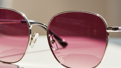 How to Choose the Best Red Lens Glasses?