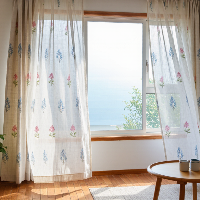 How to Choose Calico Window Treatments for Any Room